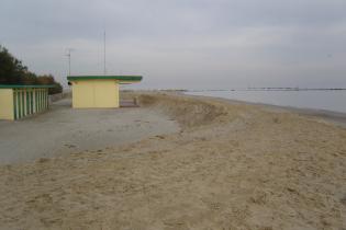 An artificial dune done by beach scraping (photo: P. Ciavola)